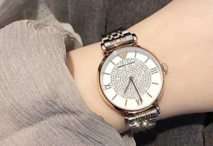 阿玛尼手表什么档次（解读值得送女朋友的手表品牌排行榜前五名推荐）插图1