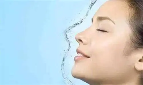 zuzu懒人面霜怎么用(浅谈面霜的正确使用方法)插图 zuzu懒人面霜怎么用(浅谈面霜的正确使用方法)插图