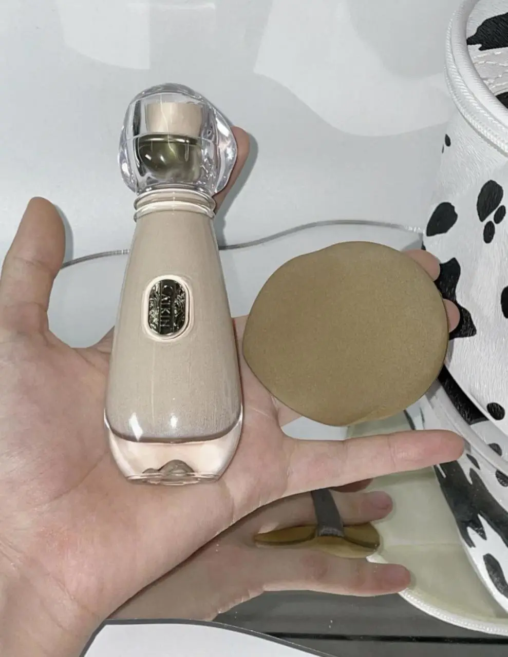 zelens粉底液怎么样(解析建议干皮女生秋冬粉底液选这4款)插图14 zelens粉底液怎么样(解析建议干皮女生秋冬粉底液选这4款)插图14
