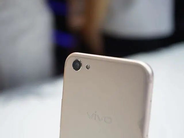 x9splus与r11对比哪个好（解析oppor11和vivox9splus哪个好）插图2