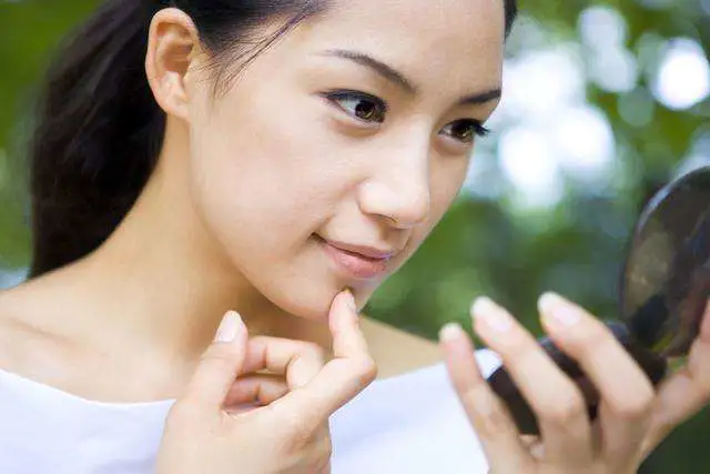 怎么样去除黄褐斑最快（介绍女人长黄褐斑要如何调理）插图