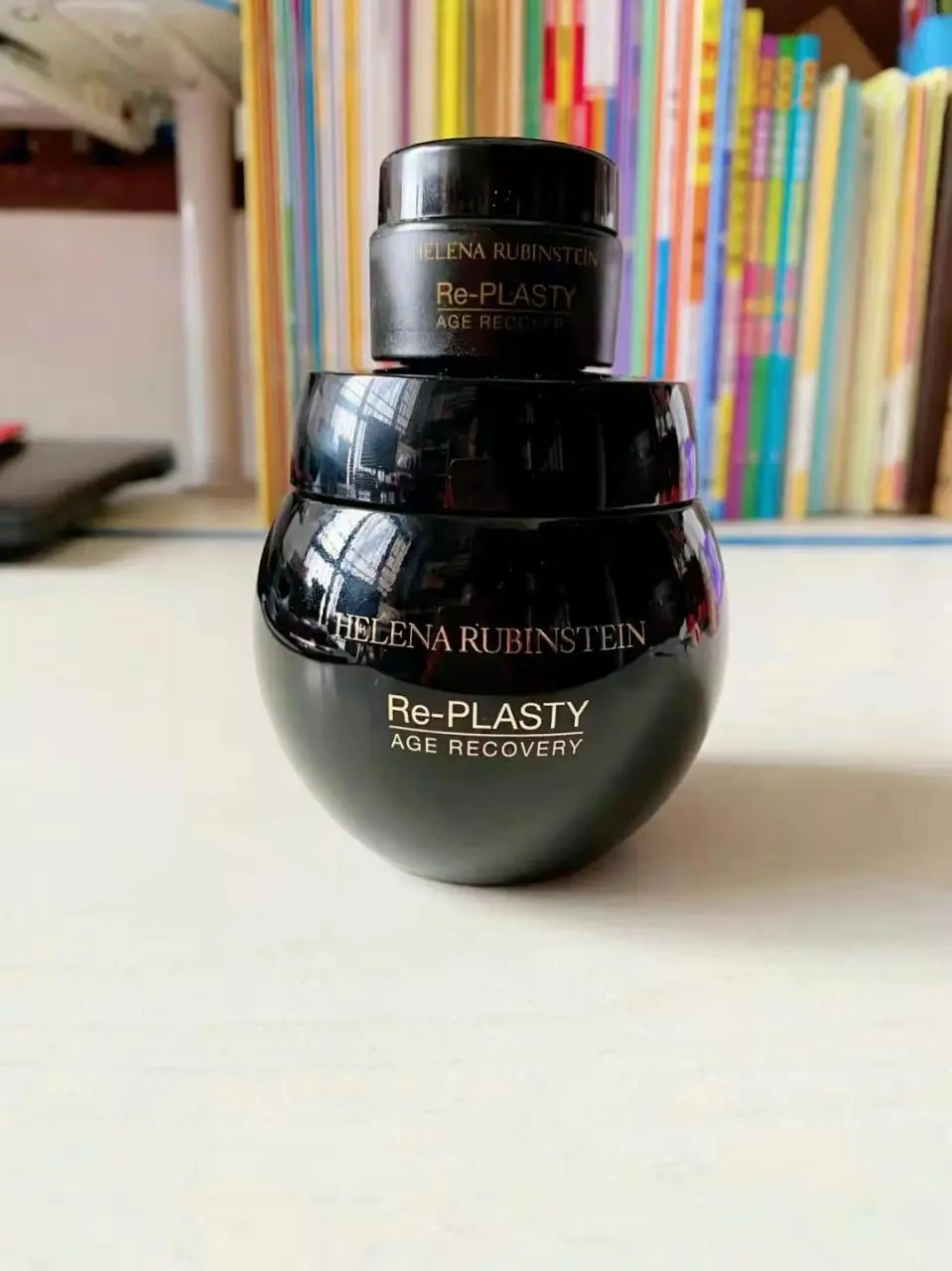 赫莲娜护肤品怎么样(解析赫莲娜的面霜为啥这么贵)插图2 赫莲娜护肤品怎么样(解析赫莲娜的面霜为啥这么贵)插图2