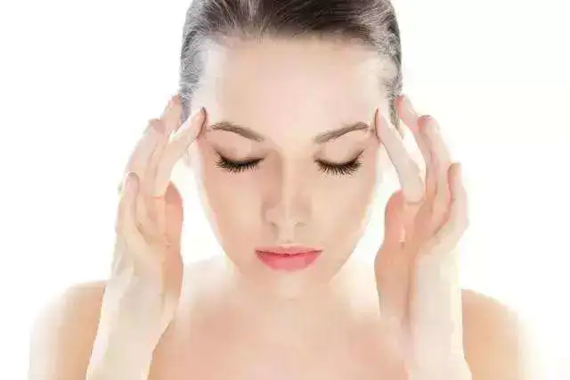 黑眼圈怎么样消除最快（讲解如何有效去除烦人黑眼圈）插图
