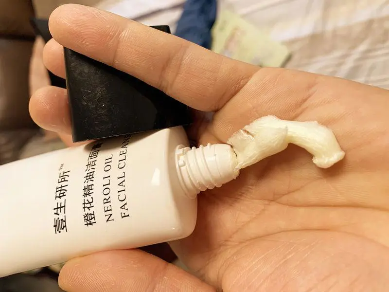 黑头导出液怎么用的(介绍怎样让这样脏兮兮的脸变得白净点)插图19 黑头导出液怎么用的(介绍怎样让这样脏兮兮的脸变得白净点)插图19