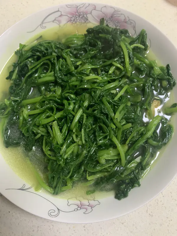 这是我吃过全宇宙最好吃的清炒茼蒿