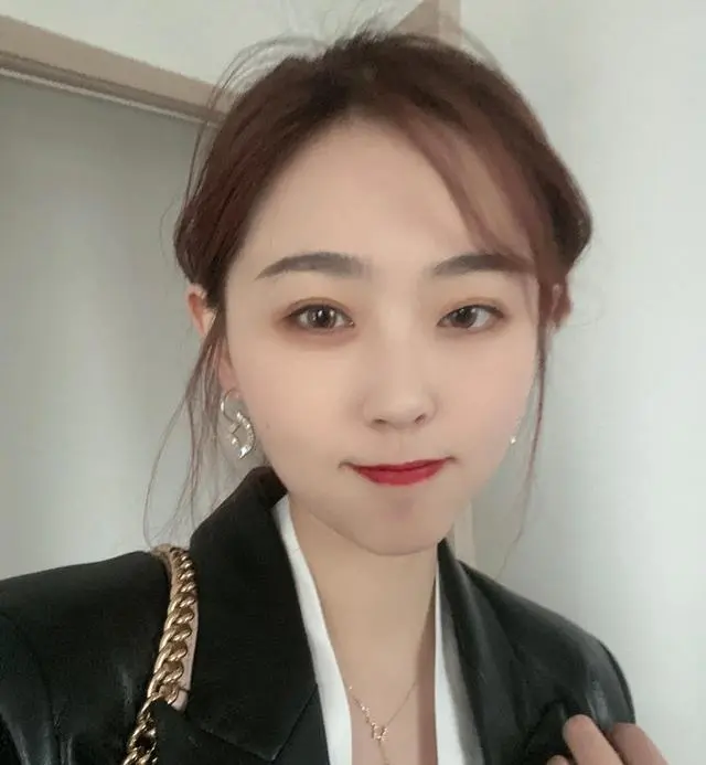 怎么样画大眼妆(介绍大小眼如何画眼妆)插图1 怎么样画大眼妆(介绍大小眼如何画眼妆)插图1