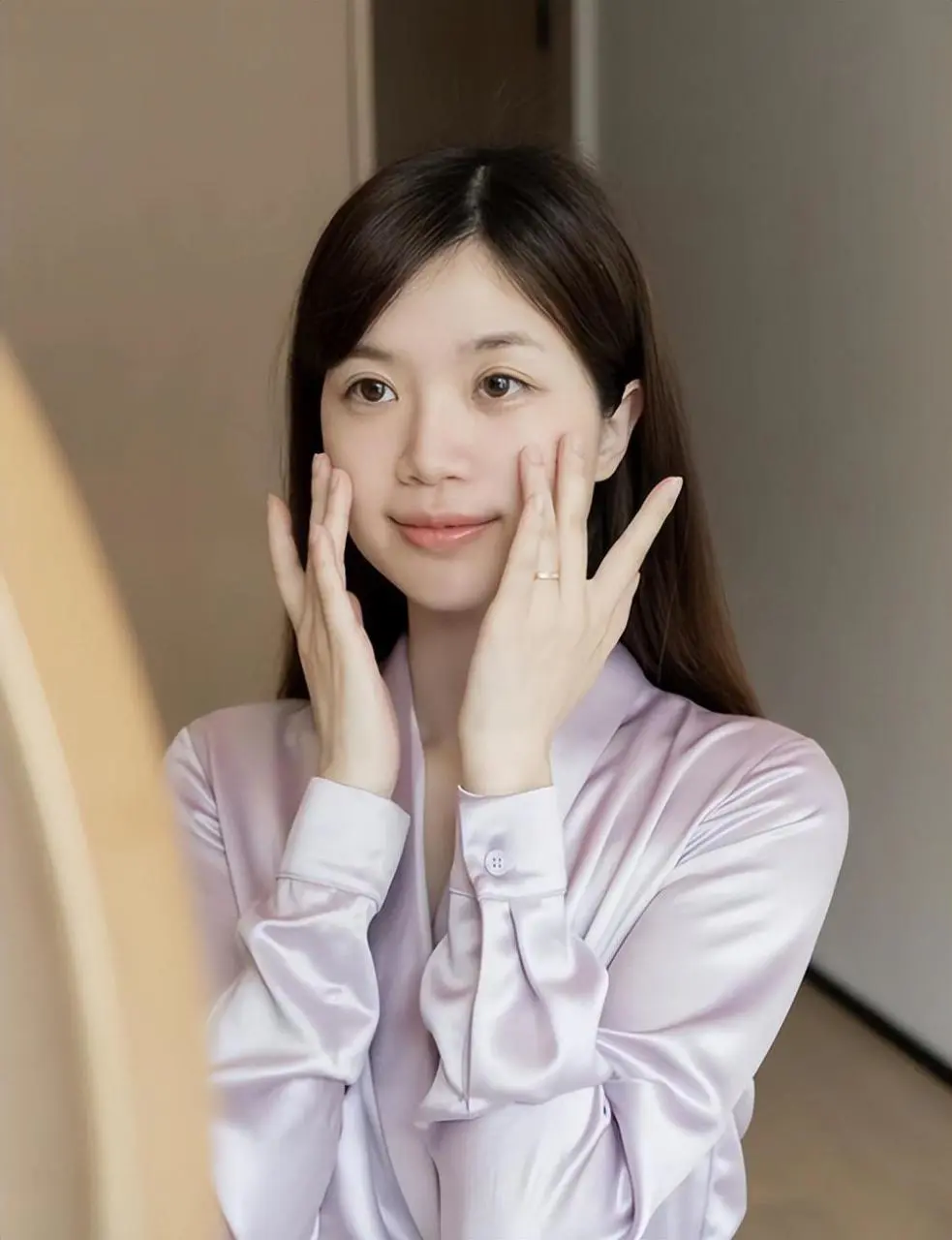 如何保养皮肤变得特好(分享不怎么用护肤品皮肤也越来越好)插图 如何保养皮肤变得特好(分享不怎么用护肤品皮肤也越来越好)插图