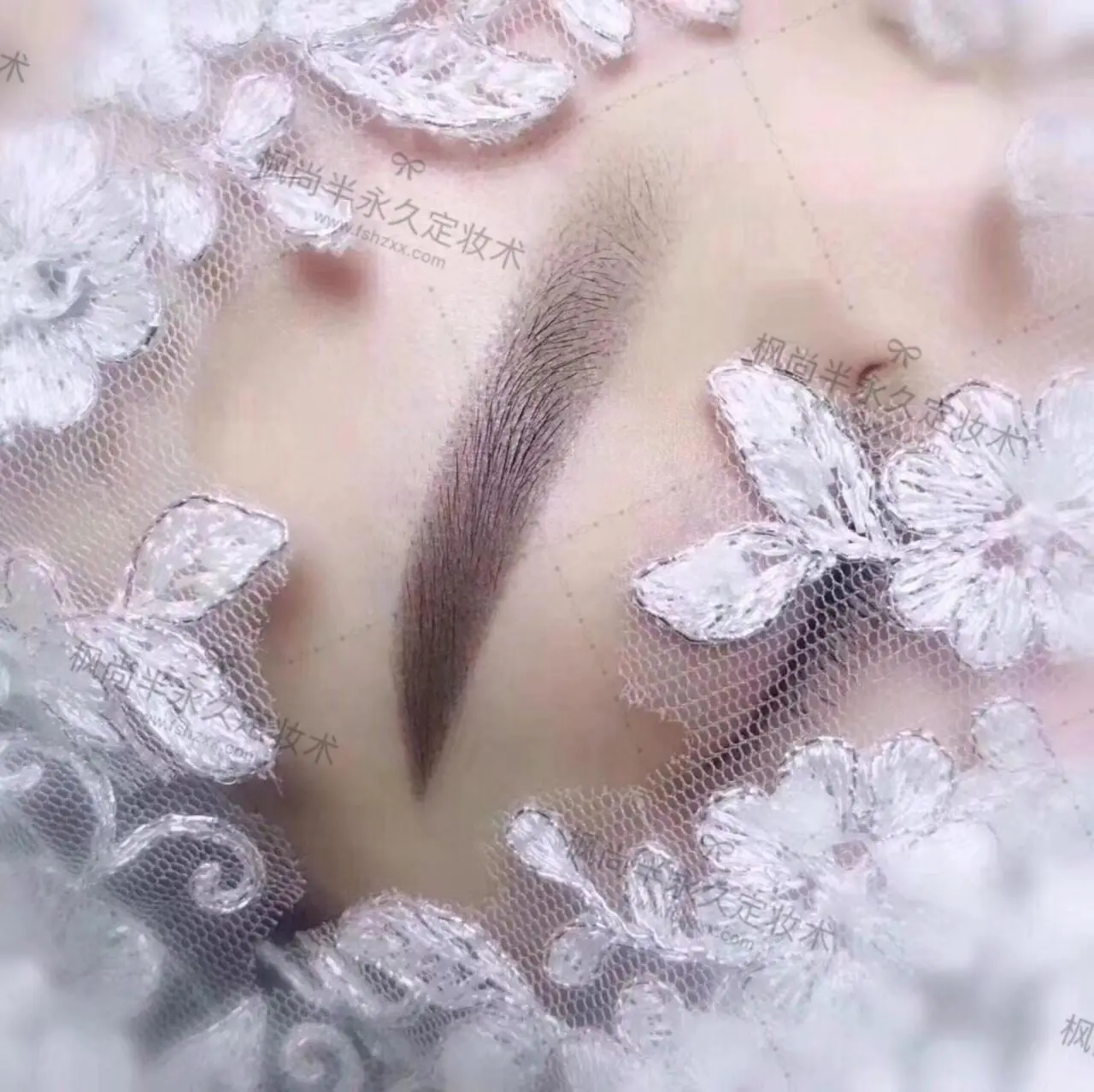 雾眉和丝雾眉哪个好（讲解雾眉线条眉和丝雾眉究竟该怎么选）插图2